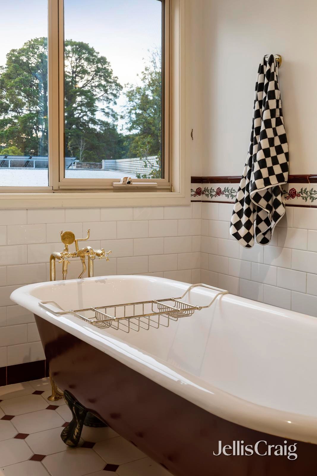 11 Pine Ridge, Donvale image 12