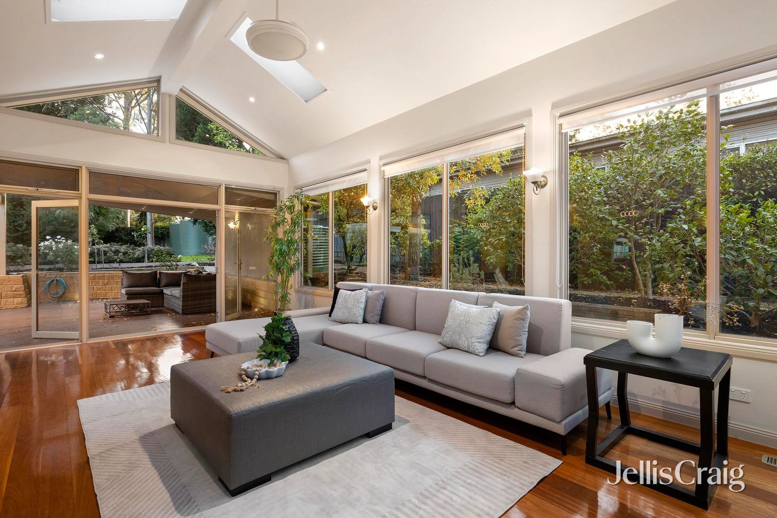 11 Pine Ridge, Donvale image 18