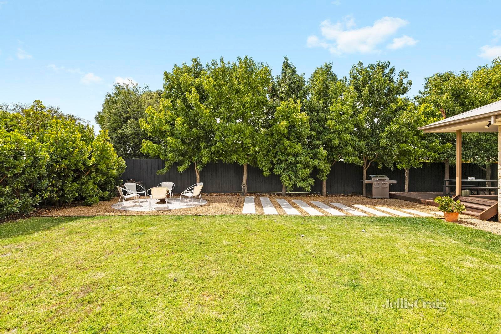 11 Playfield Grove, Mornington image 12