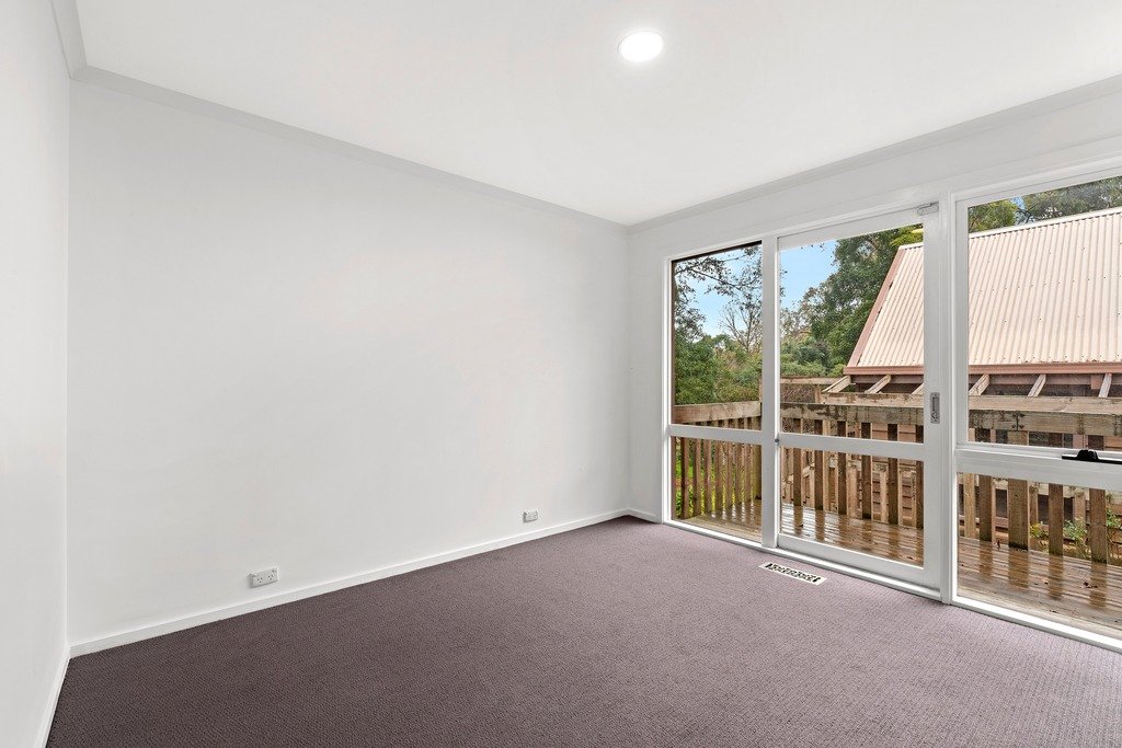 11 Pleasant Rise, Croydon South image 4