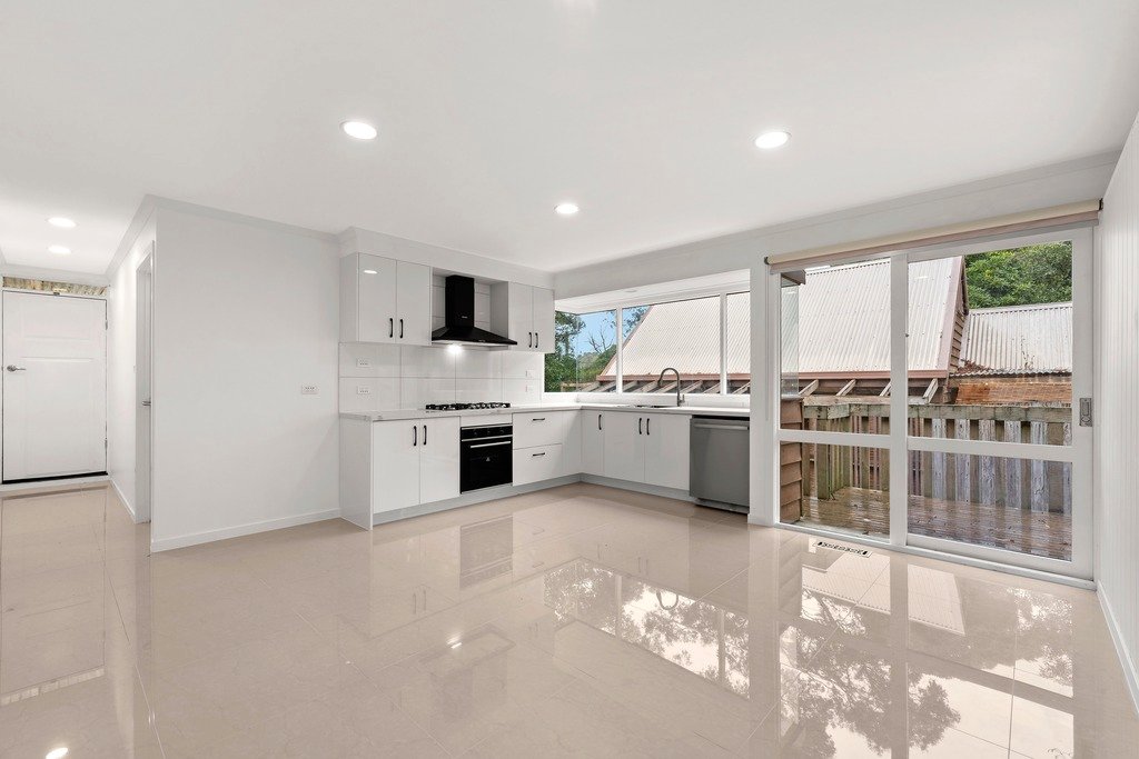 11 Pleasant Rise, Croydon South image 2