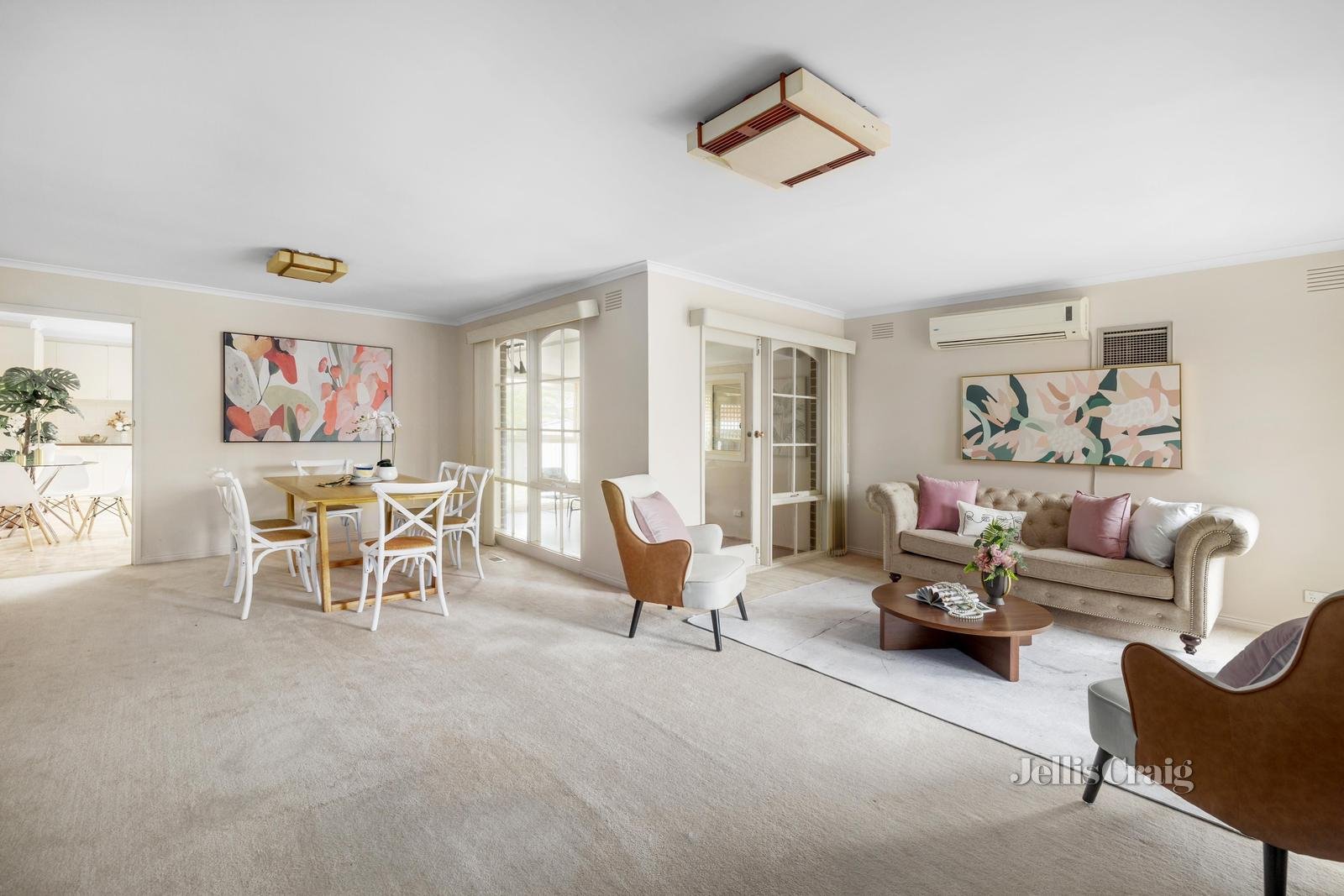 11 Plume Court, Glen Waverley image 3