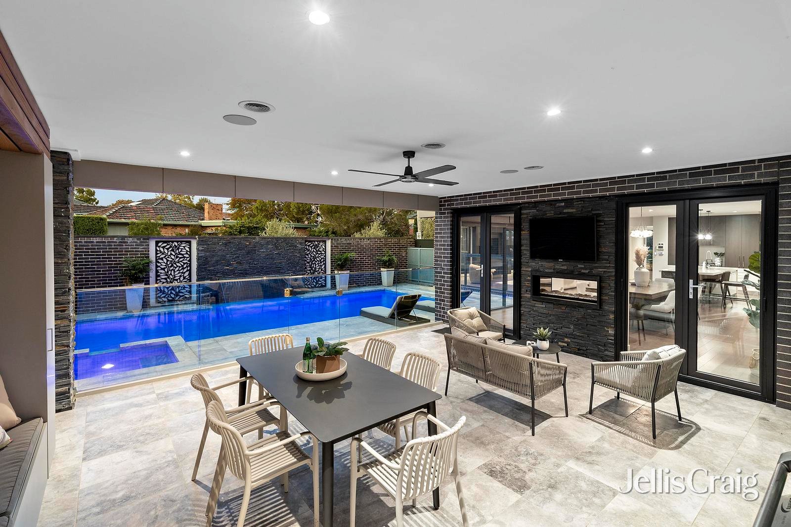 11 Plumpton Avenue, Glenroy image 18