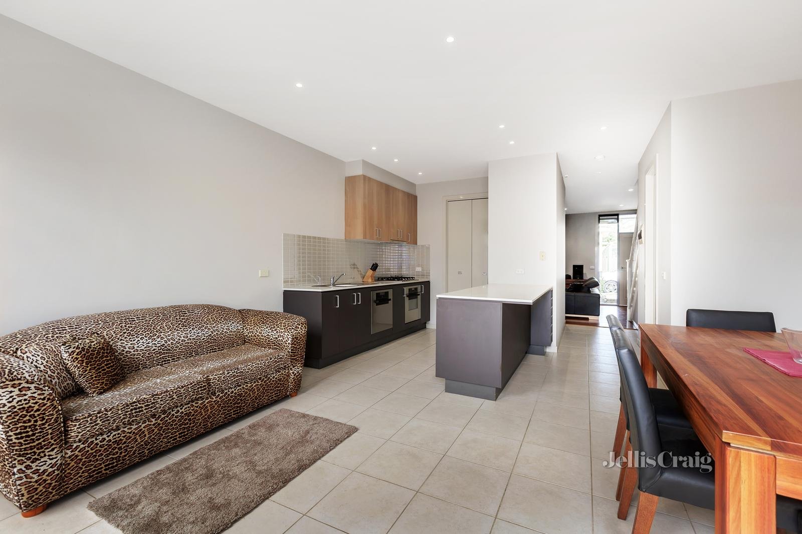 11 Pottage Circuit, Macleod image 3
