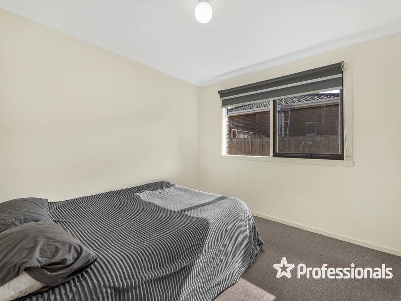 11 Quest Court, Mooroolbark image 9