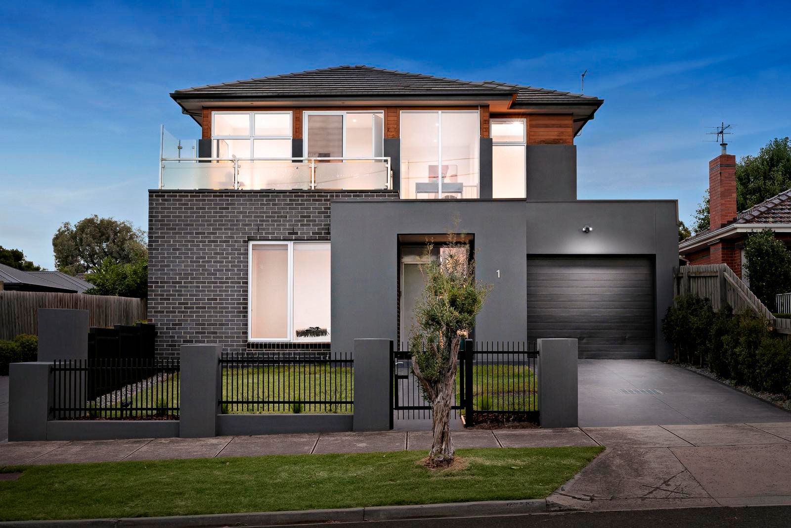 1/1 Riverview Street, Avondale Heights VIC 3034
