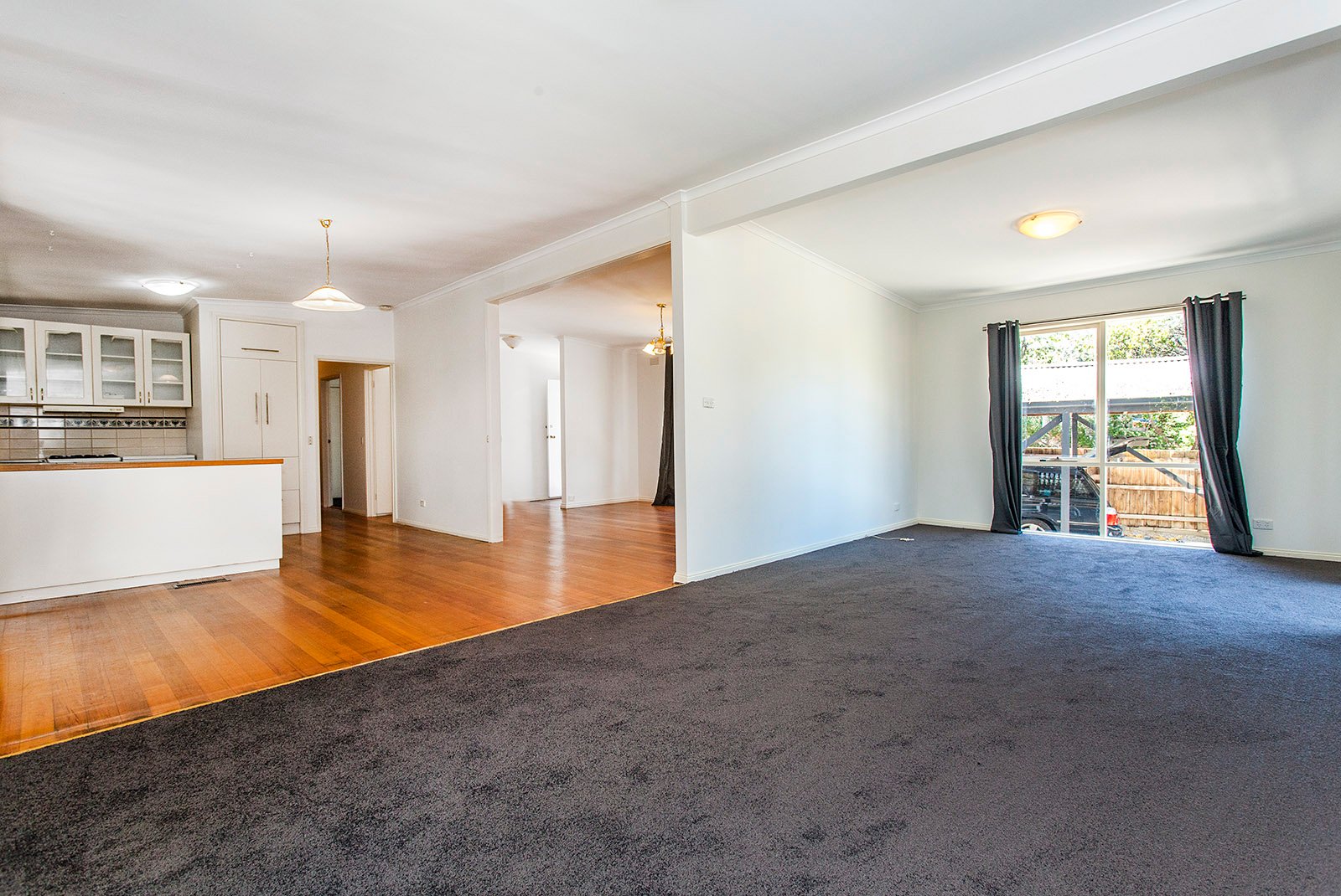 Property Gallery Thumbnail 3