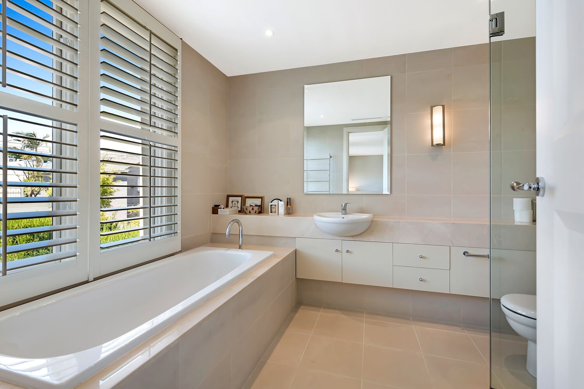 Property Gallery Thumbnail 6