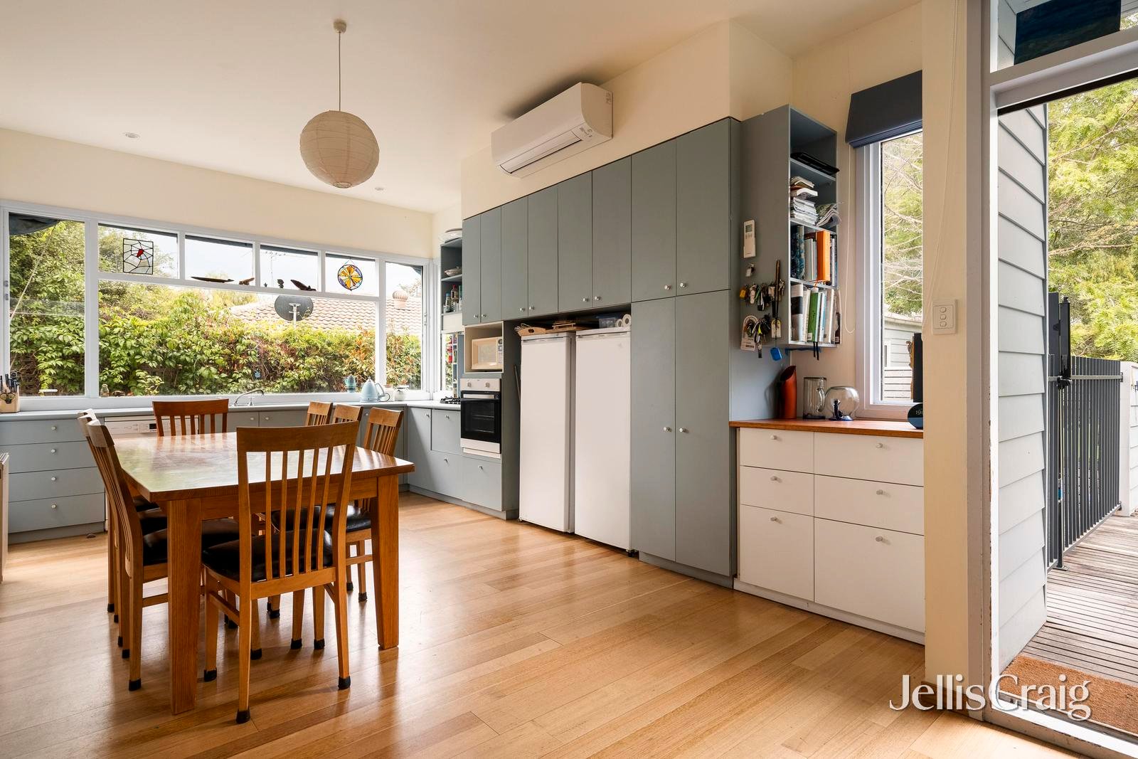 11 Rowell Avenue, Camberwell image 5