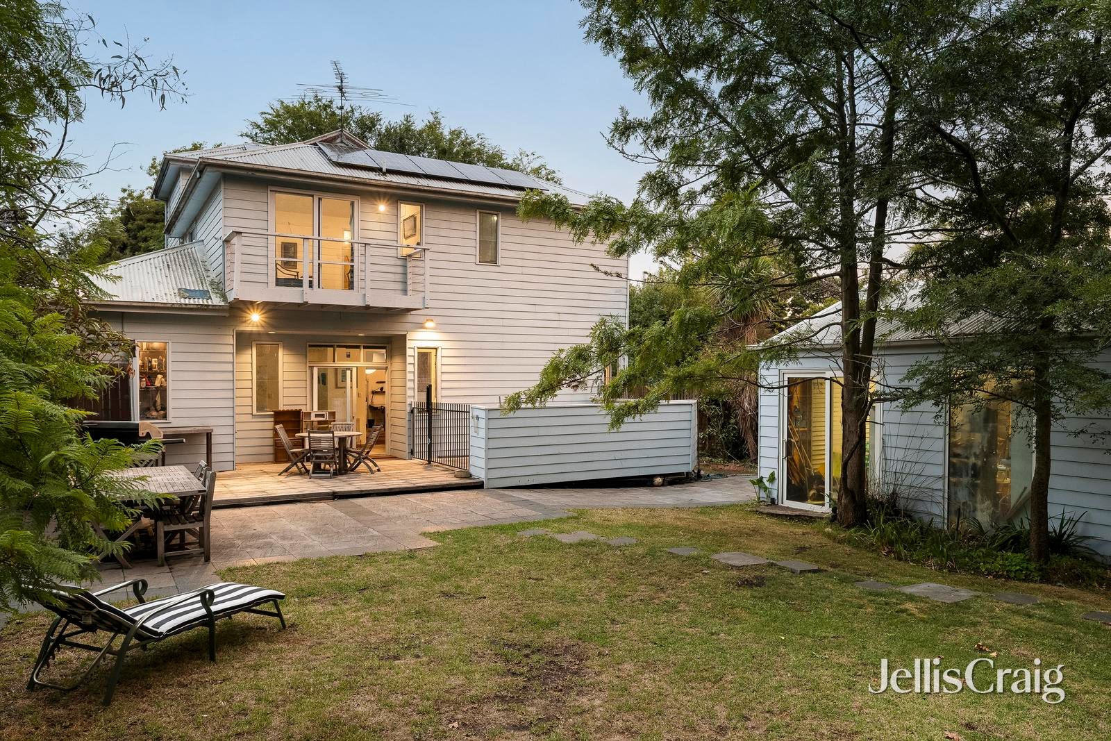 11 Rowell Avenue, Camberwell image 9