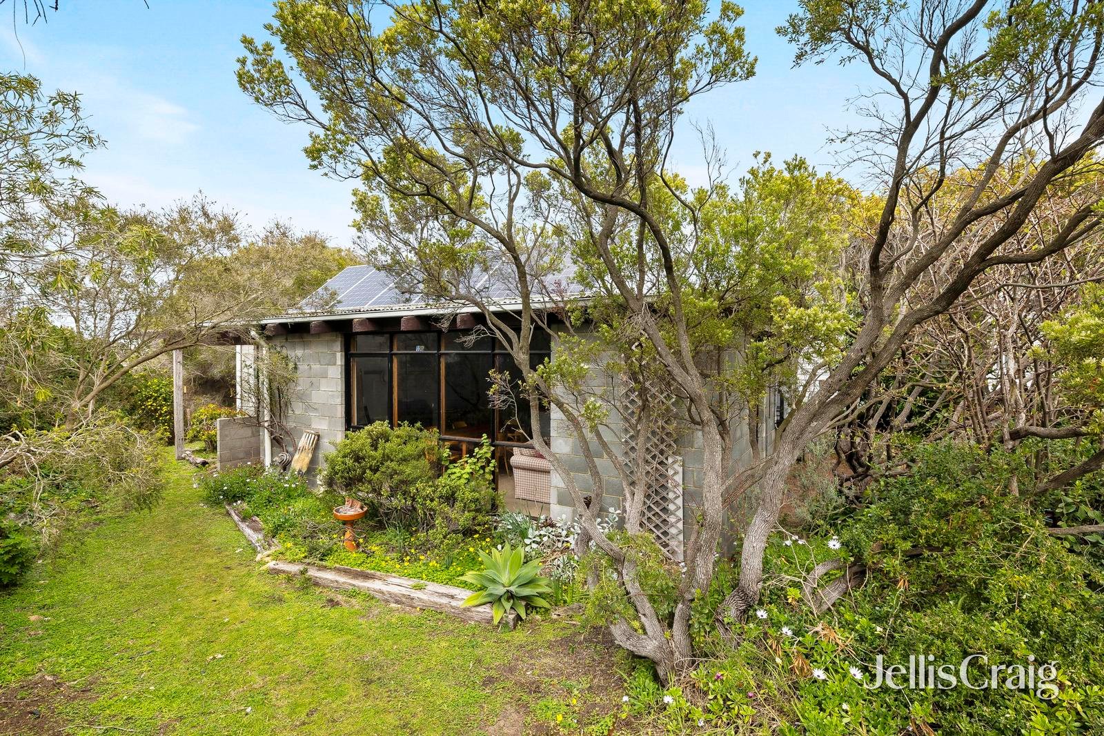 11 Russell Crescent, Sorrento image 2