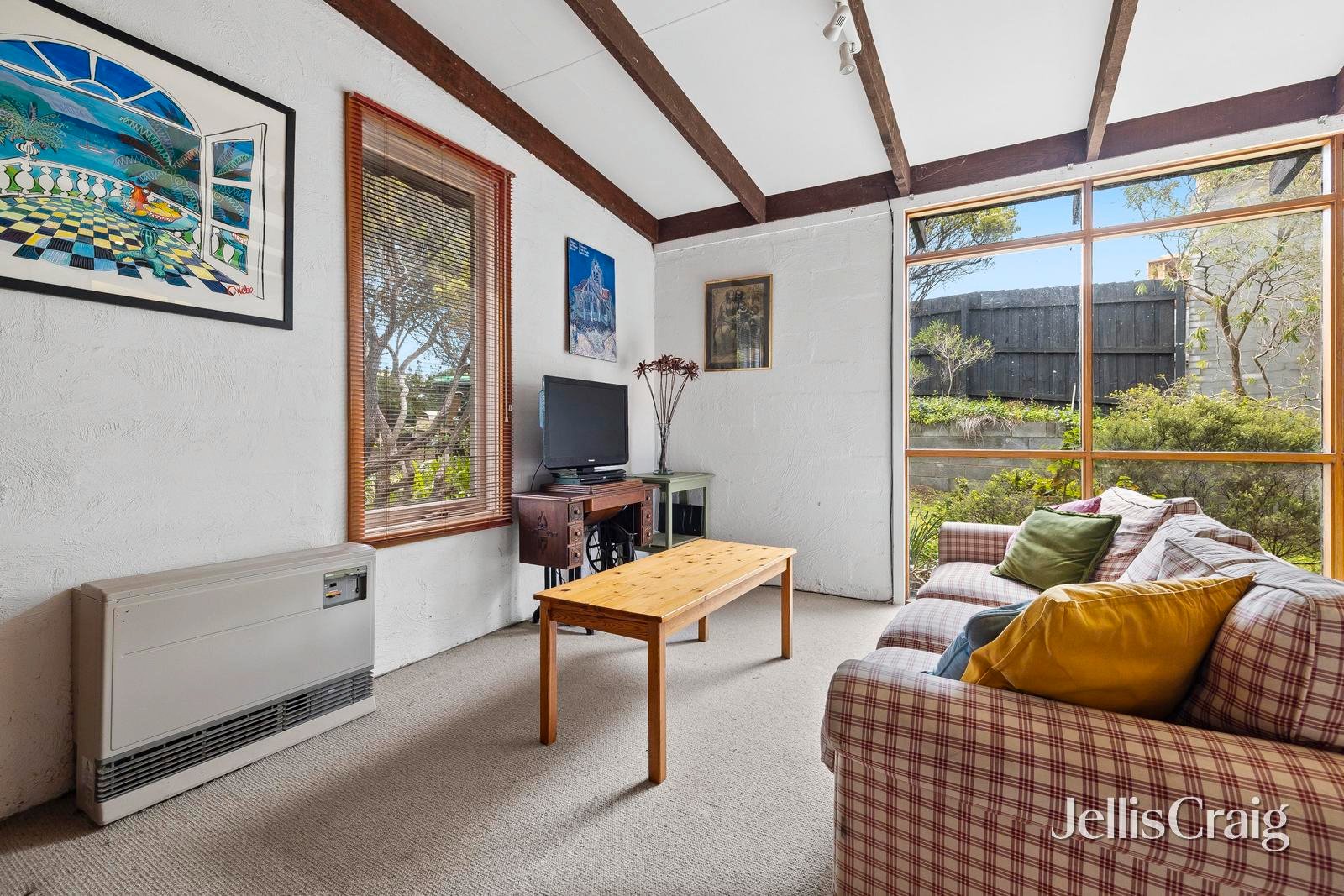 11 Russell Crescent, Sorrento image 6