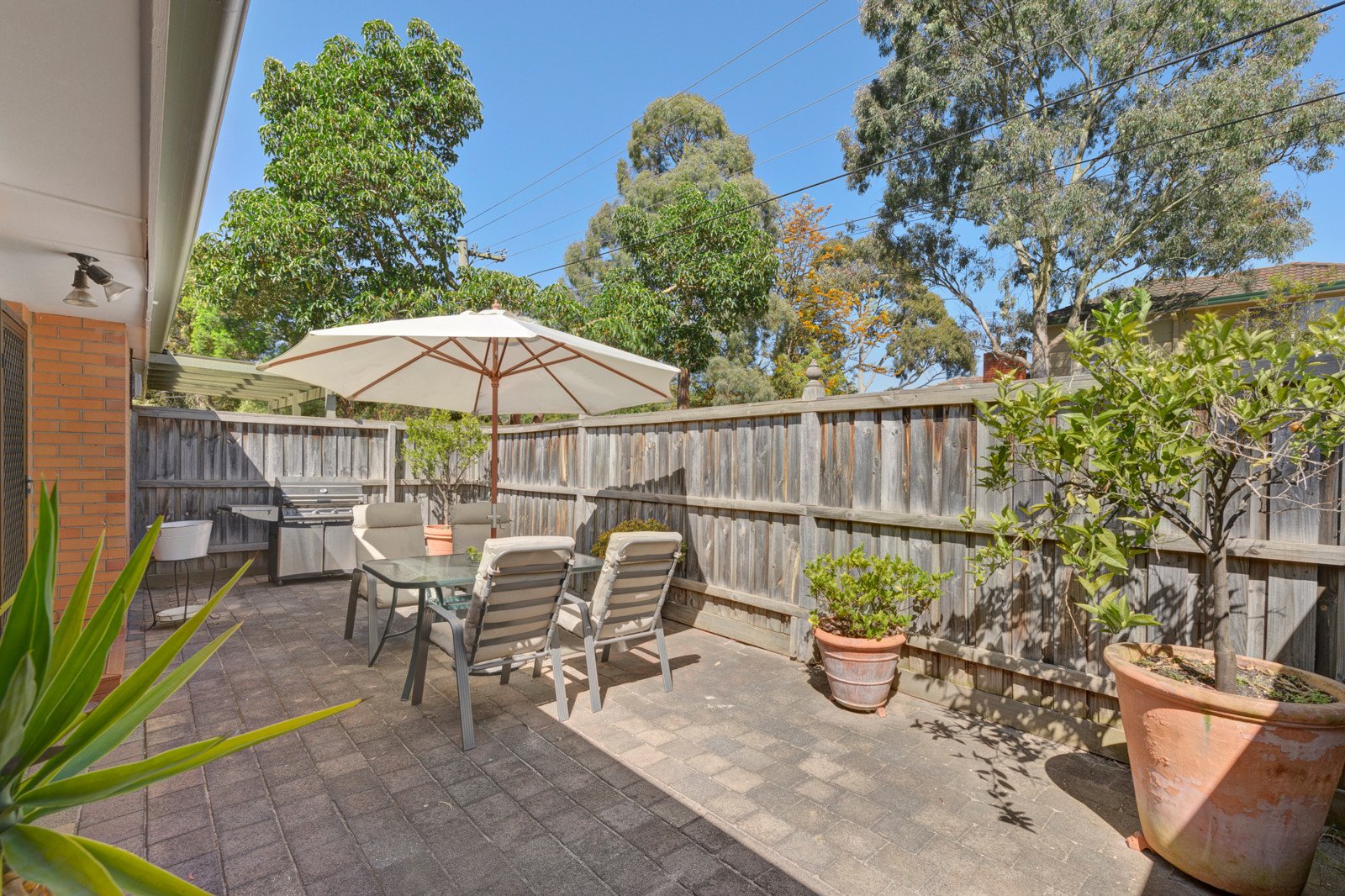 11 Sandgate Road, Blackburn South image 6