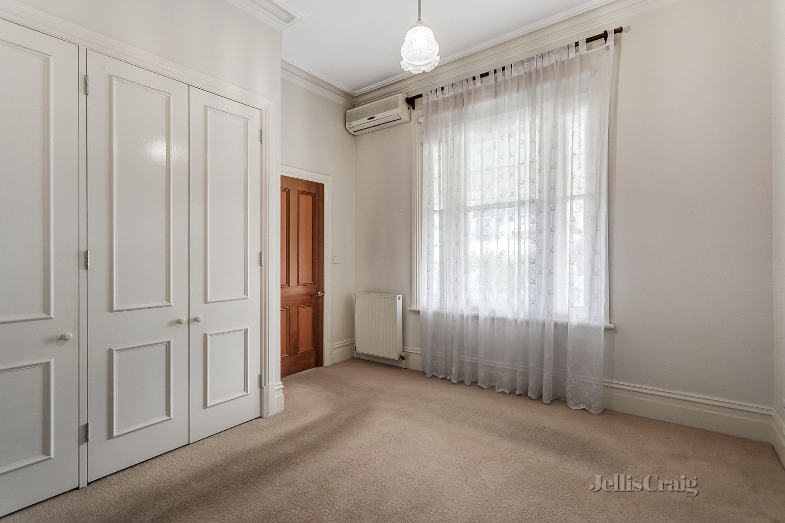 11 Sercombe Grove, Hawthorn image 8