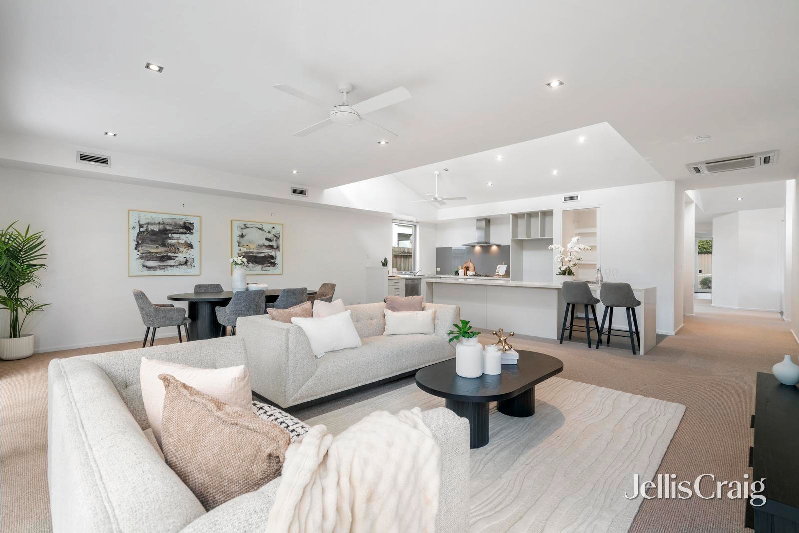 11 Settler Court, Glen&nbsp;Waverley image 4