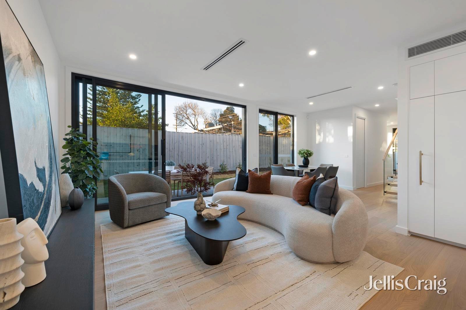 11 Sheffield Street, Bentleigh&nbsp;East image 2