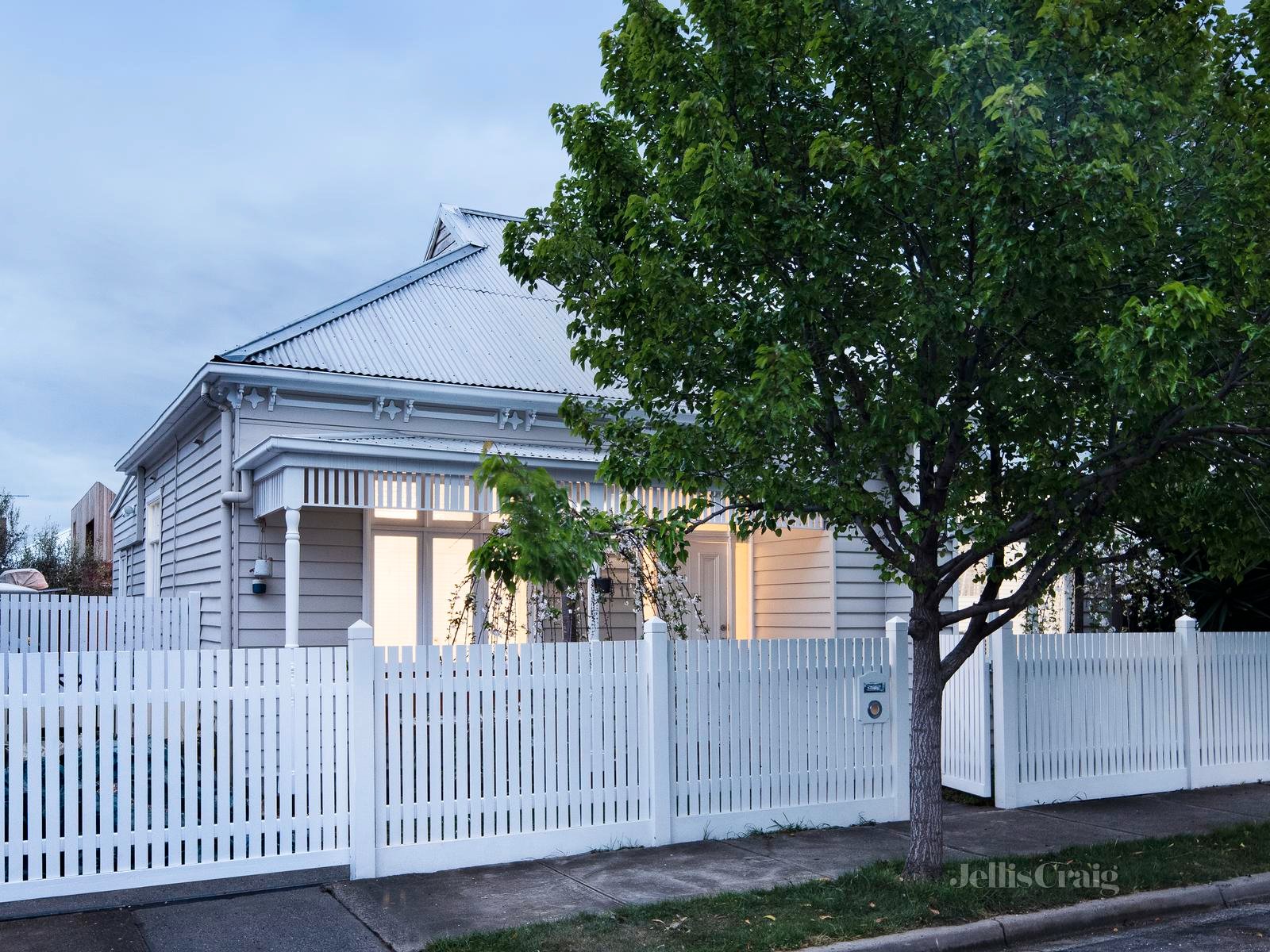 11 Shepherd Street, Footscray image 2