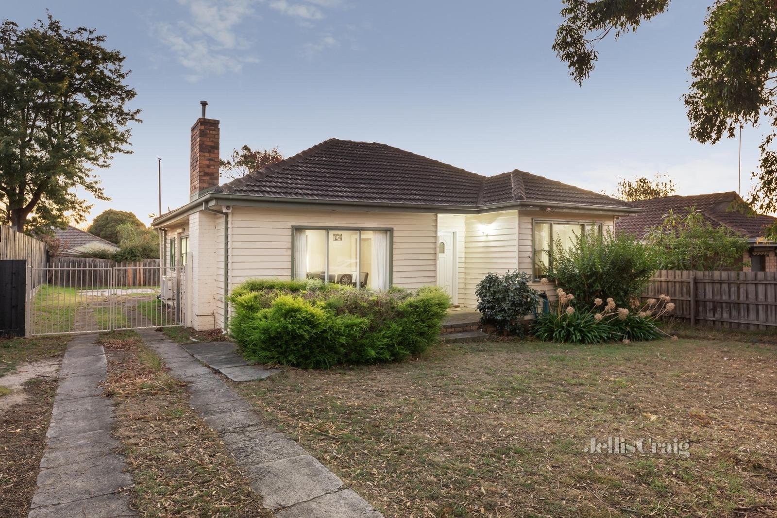 11 Sinclair Crescent, Macleod image 11