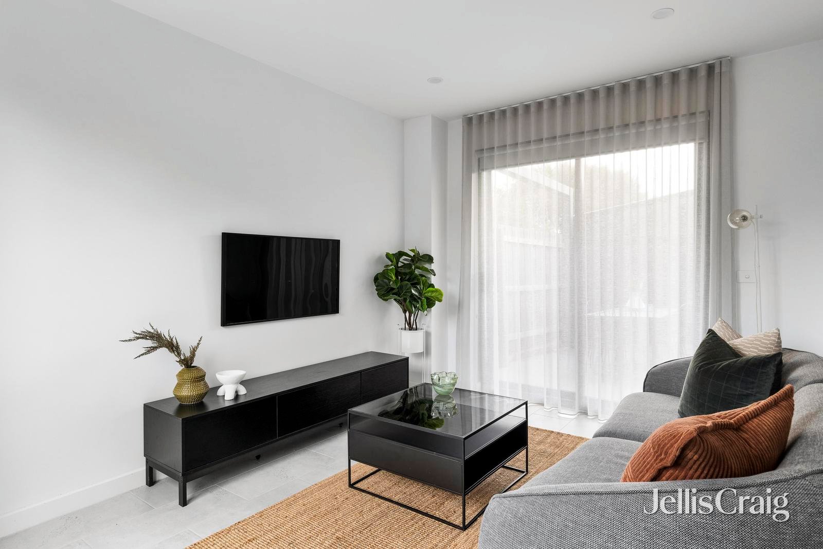 11 South Park Street, Northcote image 4