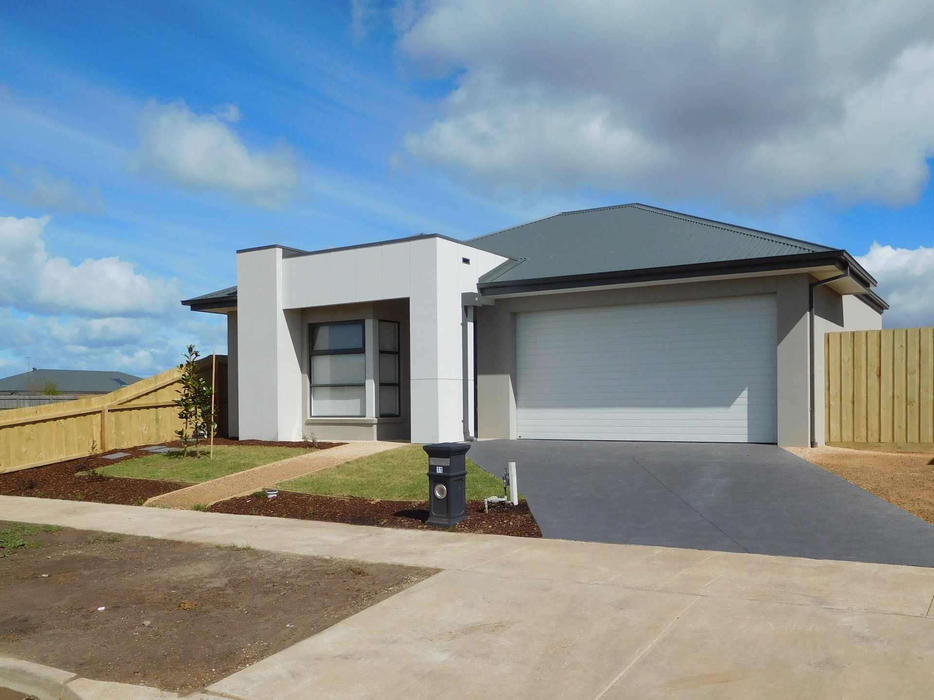 Property Gallery - Main Image
