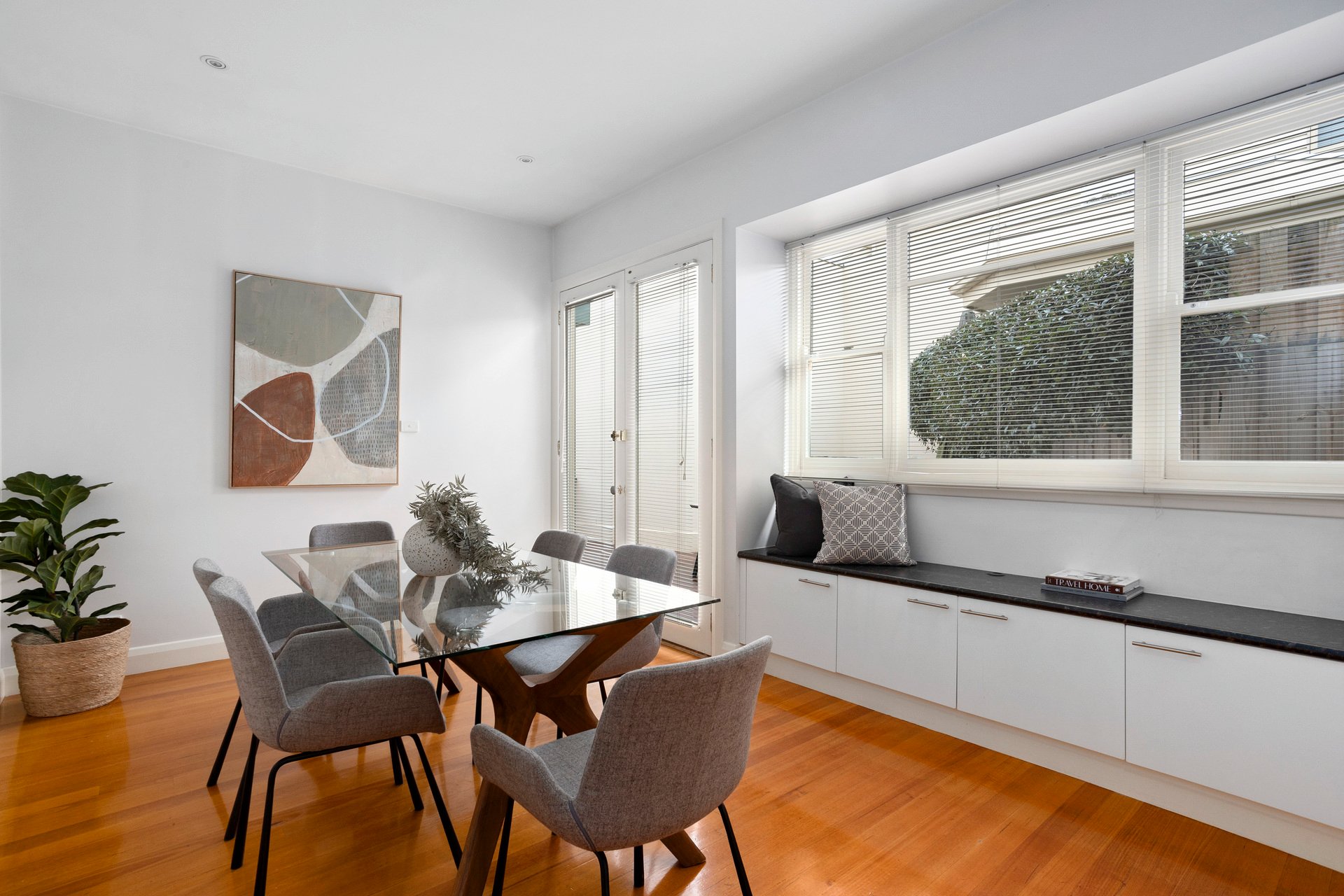 Property Gallery Thumbnail 5
