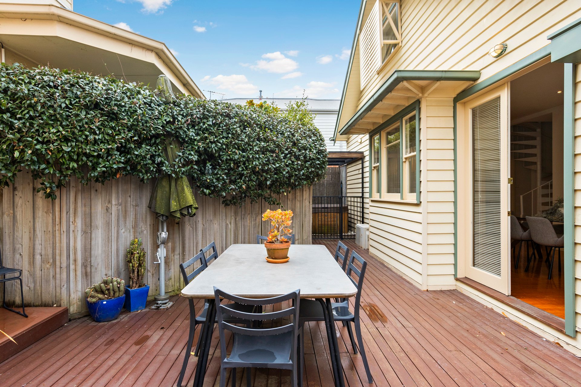 Property Gallery Thumbnail 7
