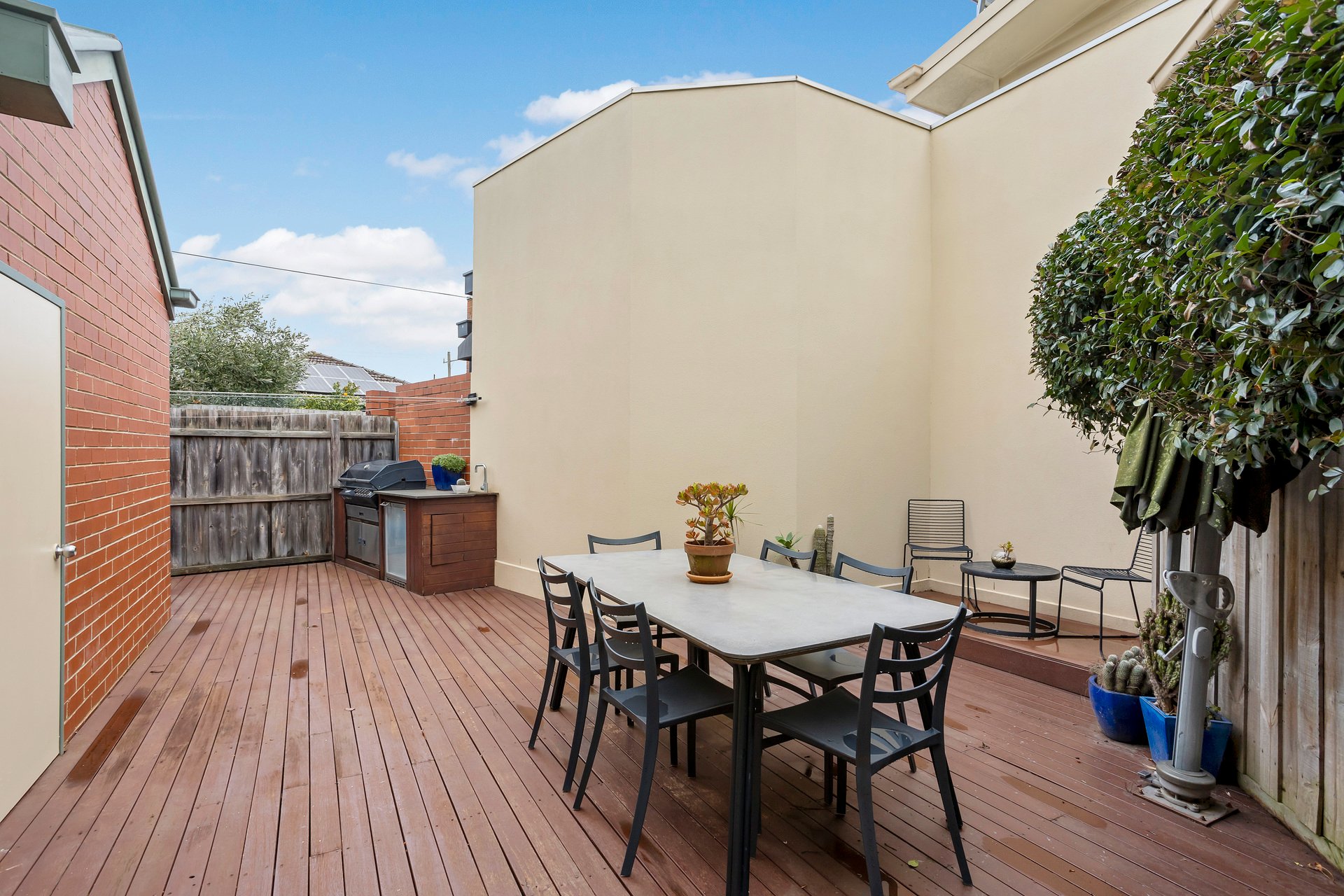 Property Gallery Thumbnail 8
