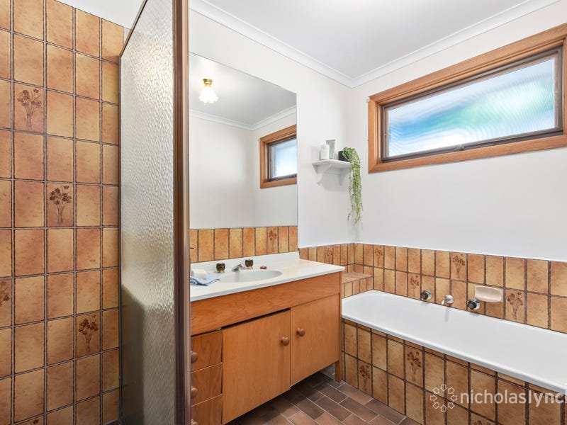 Property Gallery Thumbnail 6