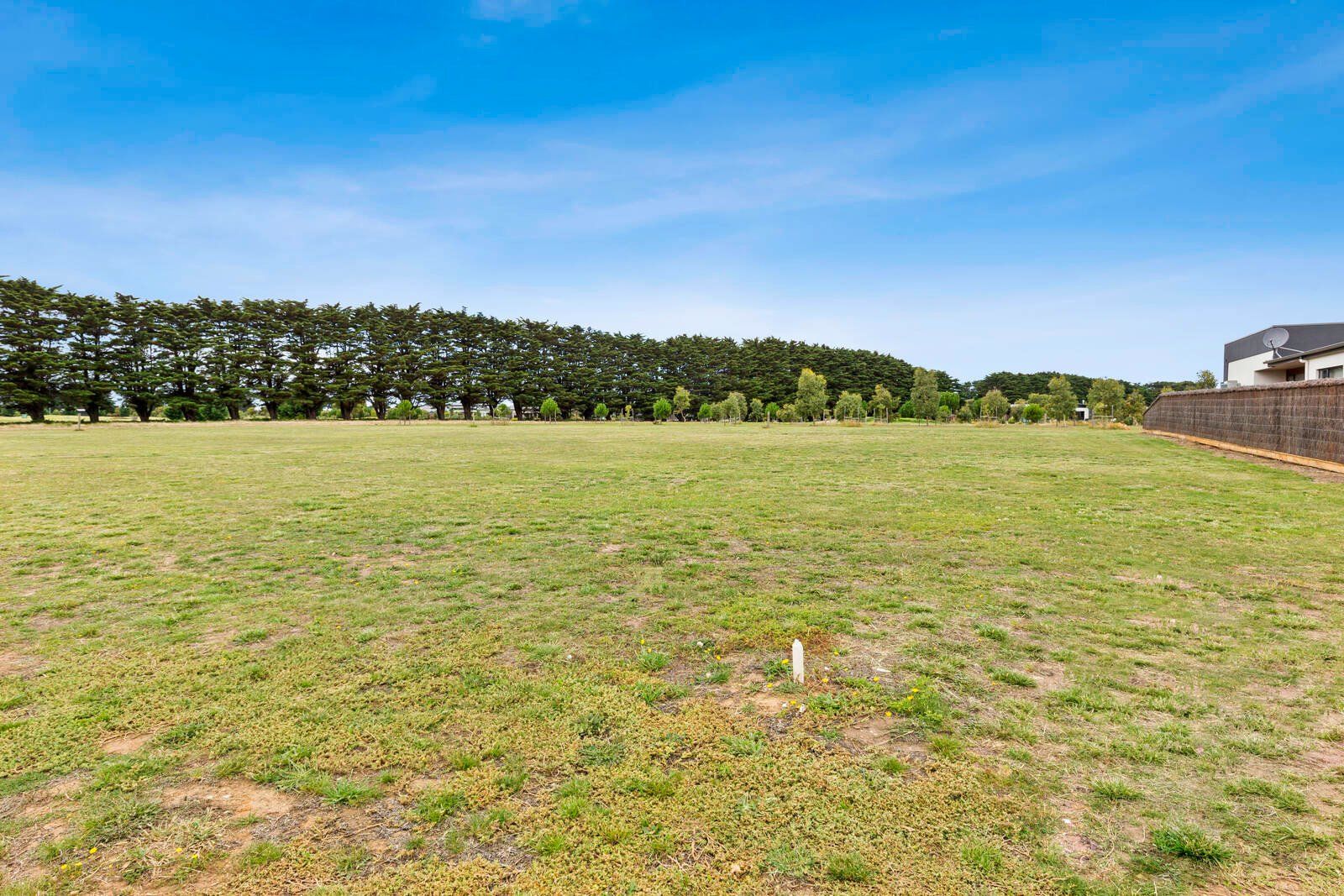 Property Gallery Thumbnail 3