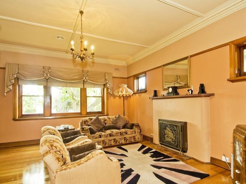 11 Strachan Avenue, Manifold Heights image 2
