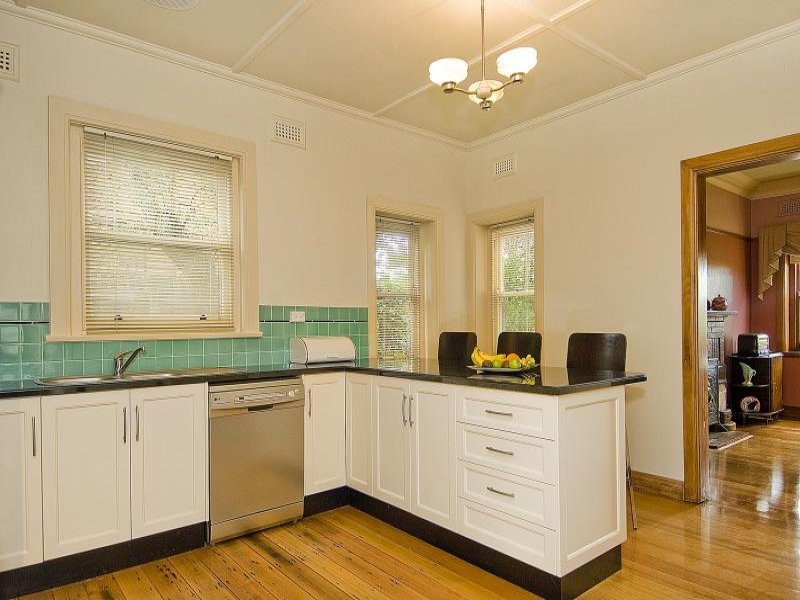 11 Strachan Avenue, Manifold Heights image 6