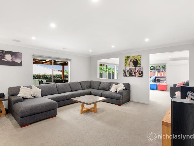 Property Gallery Thumbnail 3