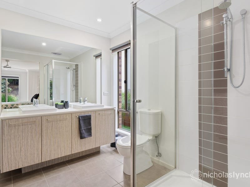 Property Gallery Thumbnail 6