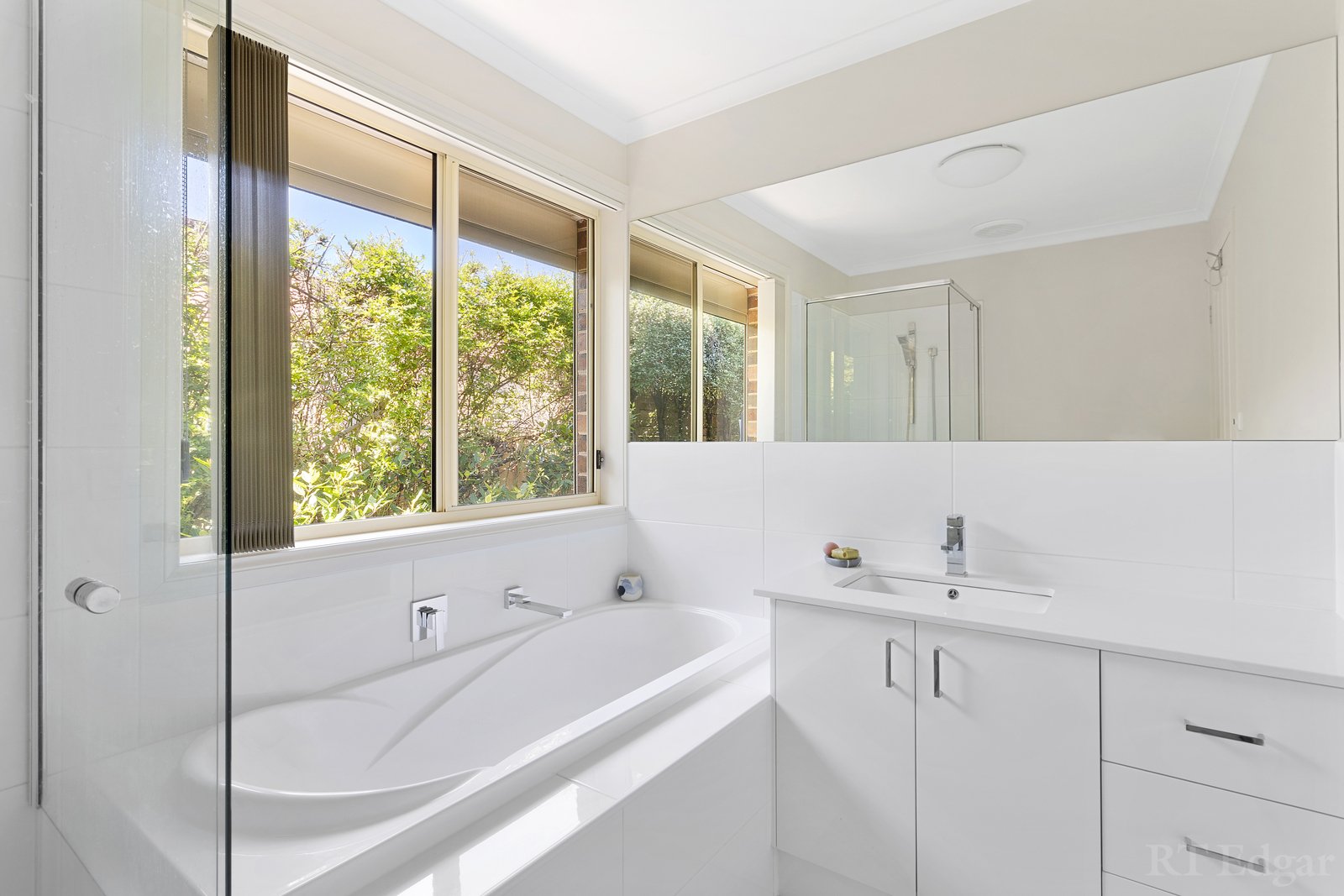 Property Gallery Thumbnail 8