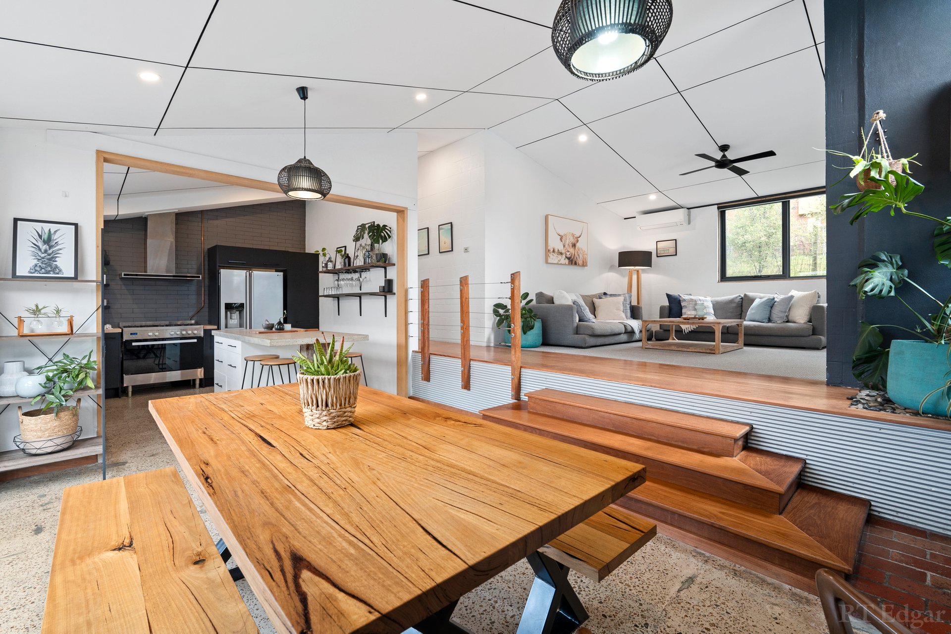 Property Gallery Thumbnail 3