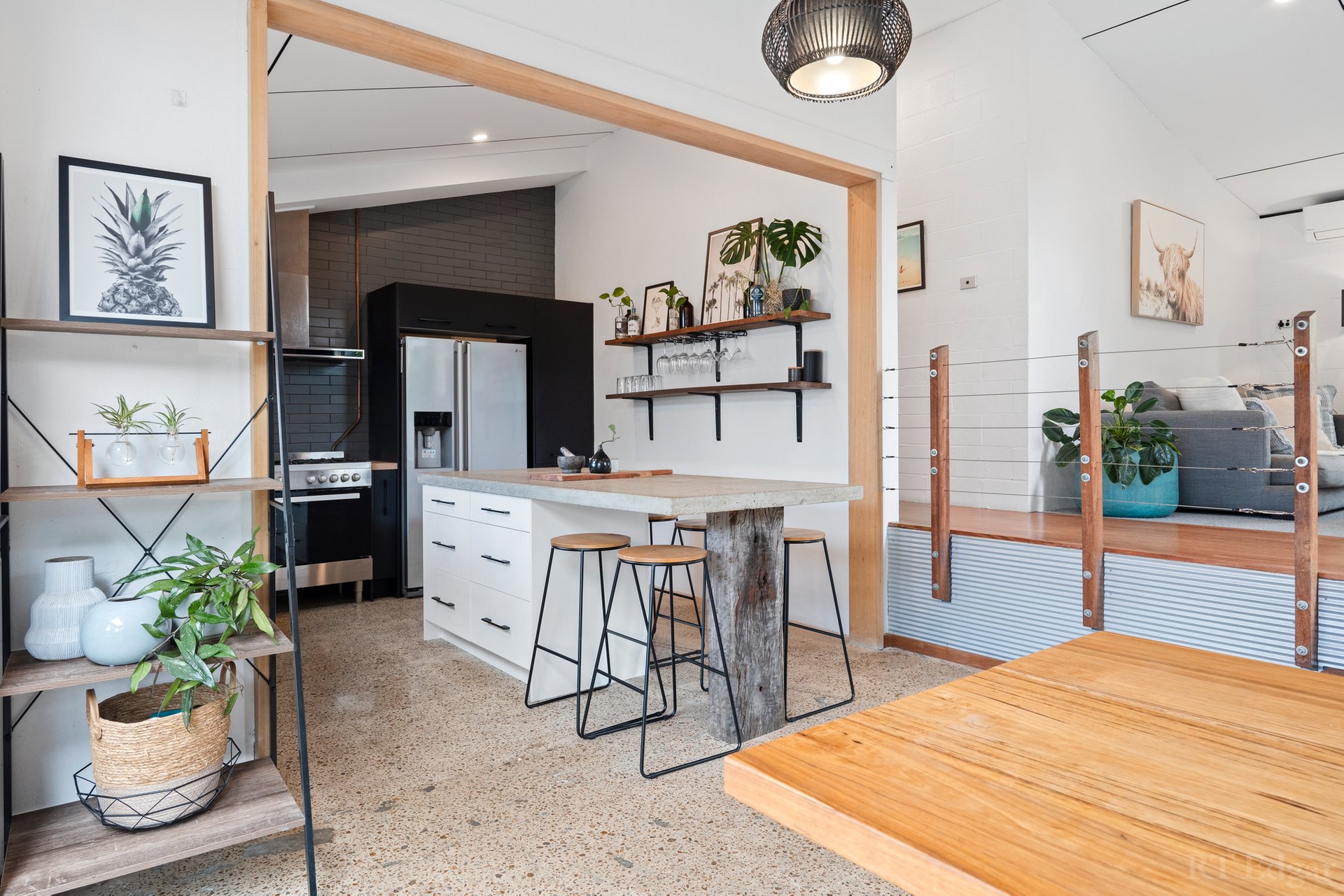 Property Gallery Thumbnail 9