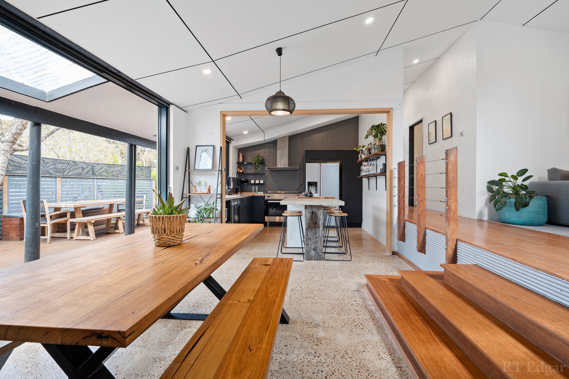 Property Gallery Thumbnail 10