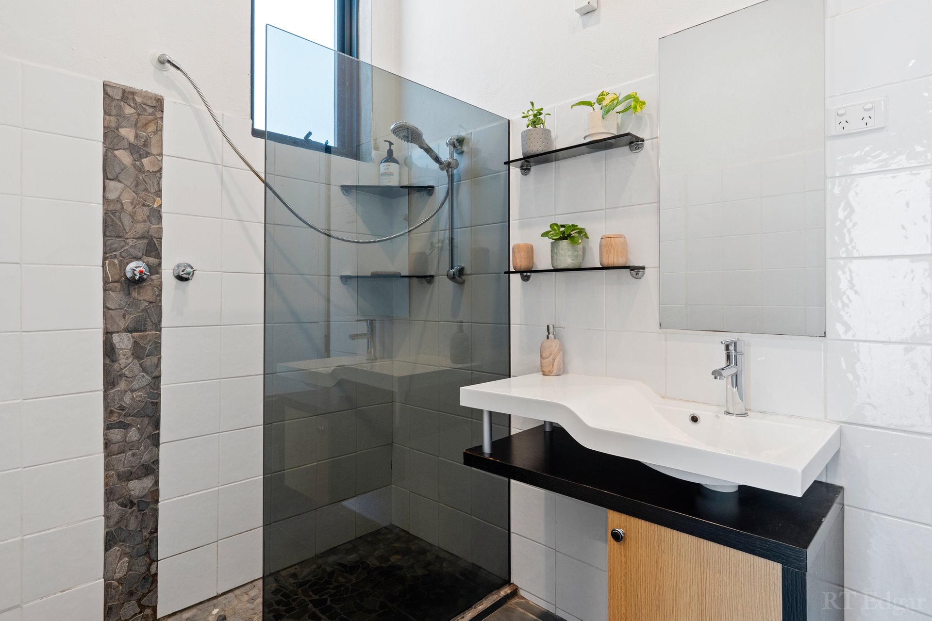 Property Gallery Thumbnail 14