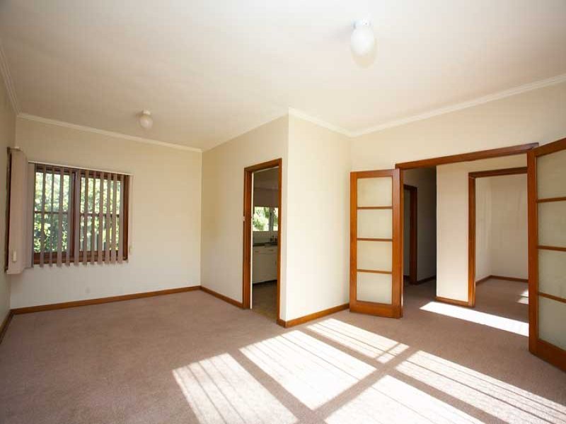 11 Sussex Street, Ringwood image 2