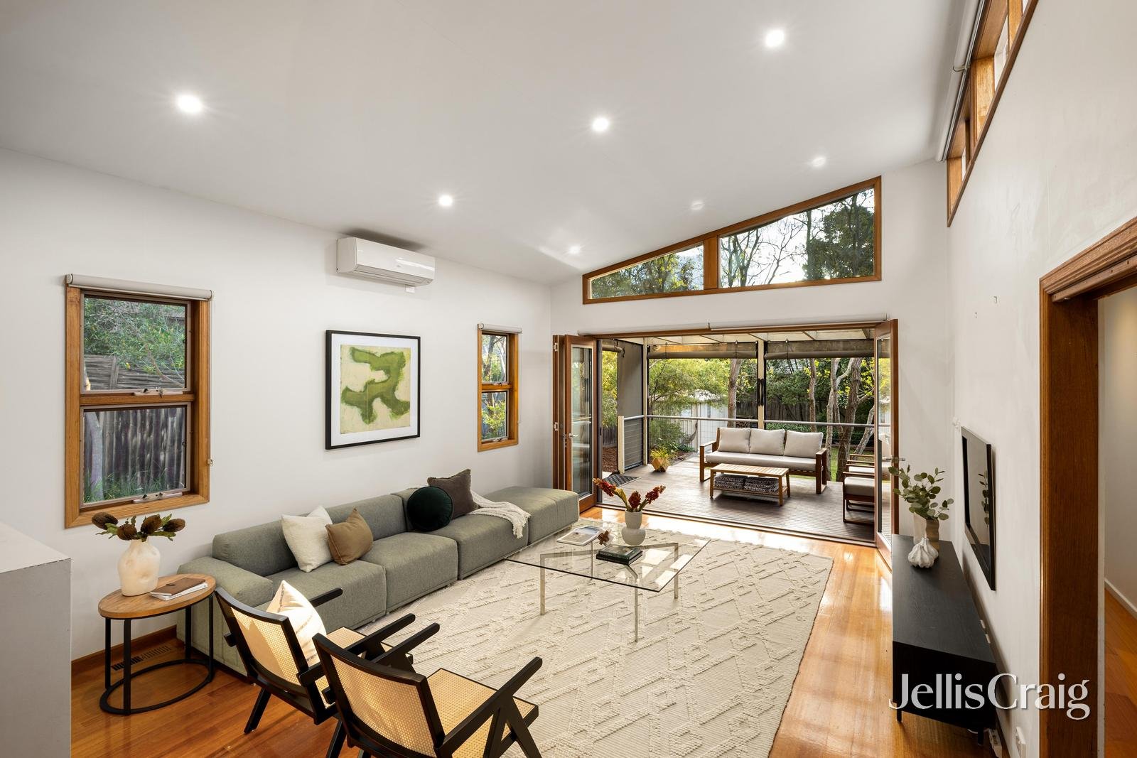 11 Sutton Parade, Mont&nbsp;Albert&nbsp;North image 2