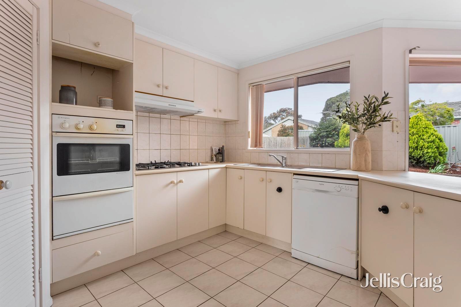 11 Tara Court, Yallambie image 7