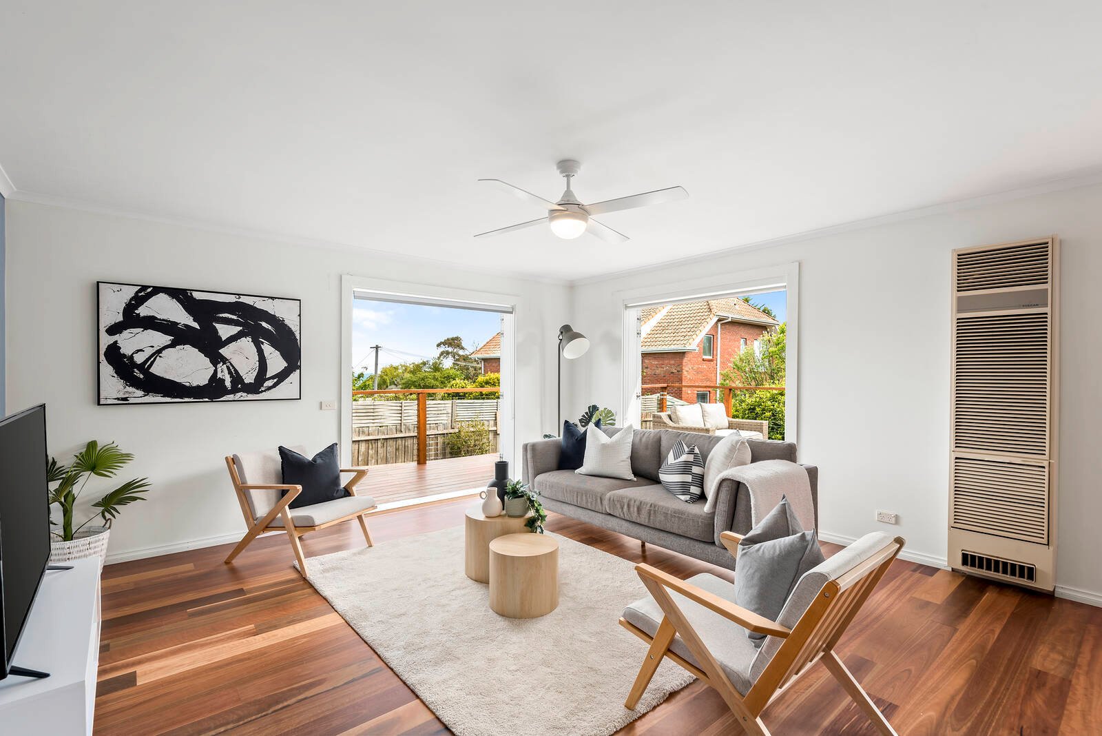 Property Gallery Thumbnail 3