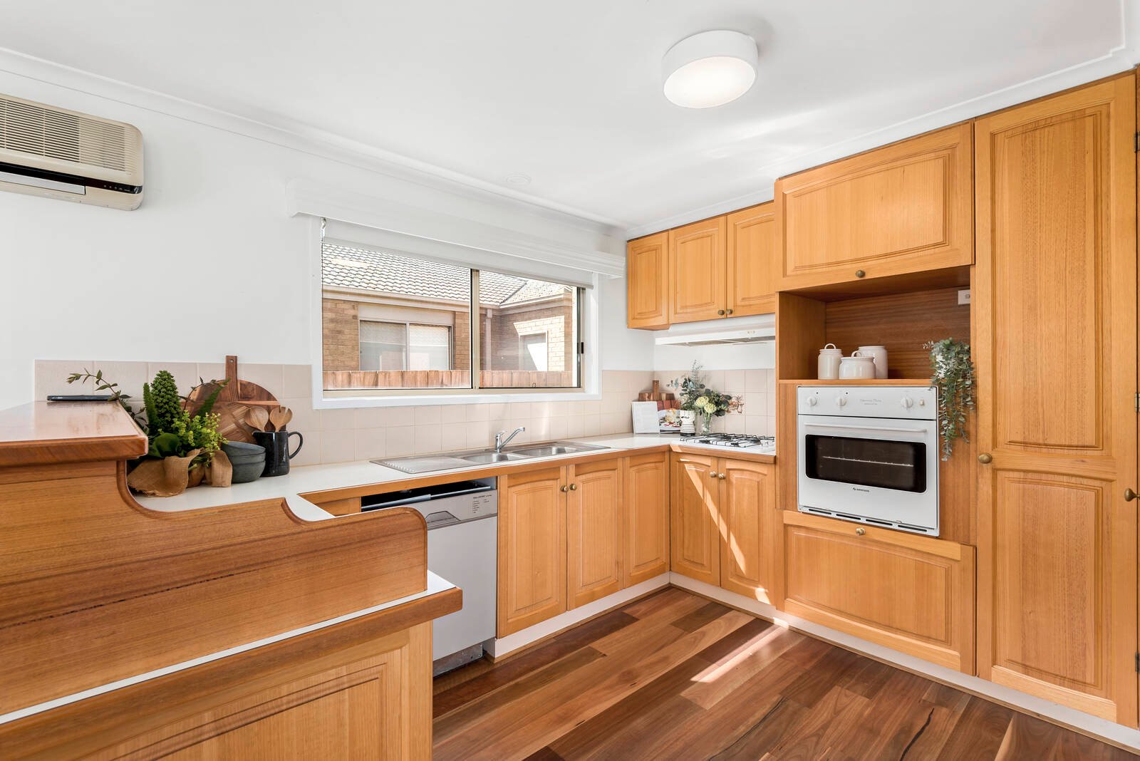 Property Gallery Thumbnail 11