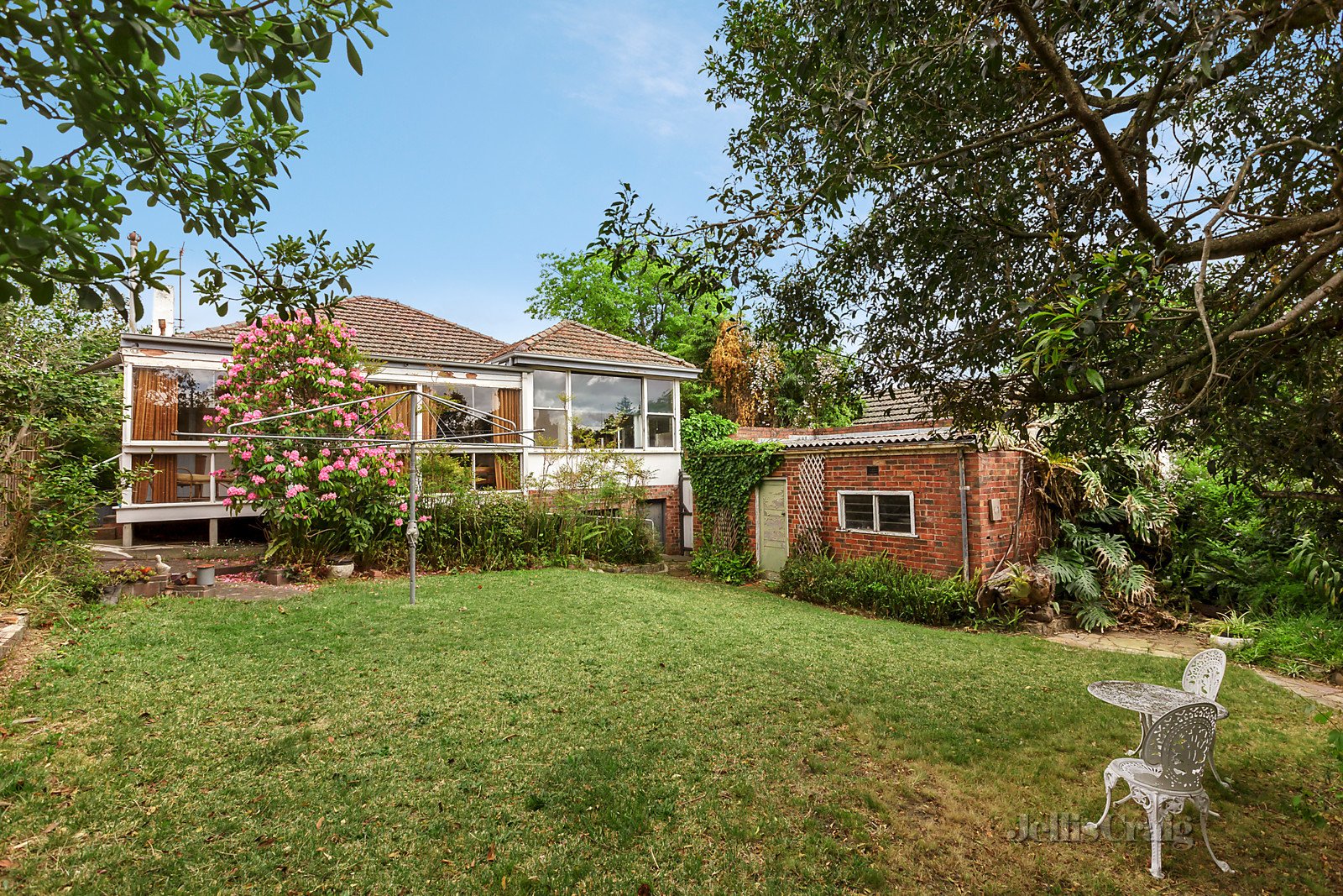 11 The Moor, Balwyn North image 5