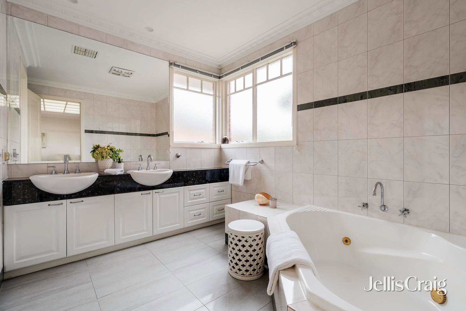 11 The Ridge, Canterbury image 15