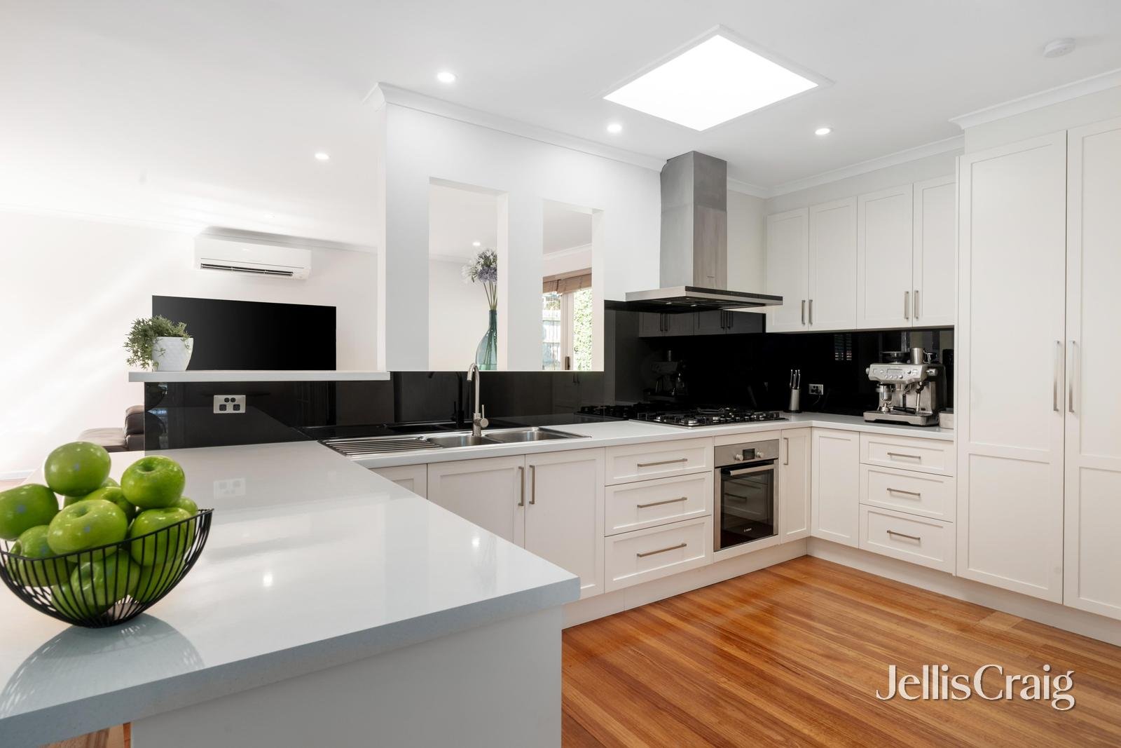 11 Toinette Court, Doncaster&nbsp;East image 4