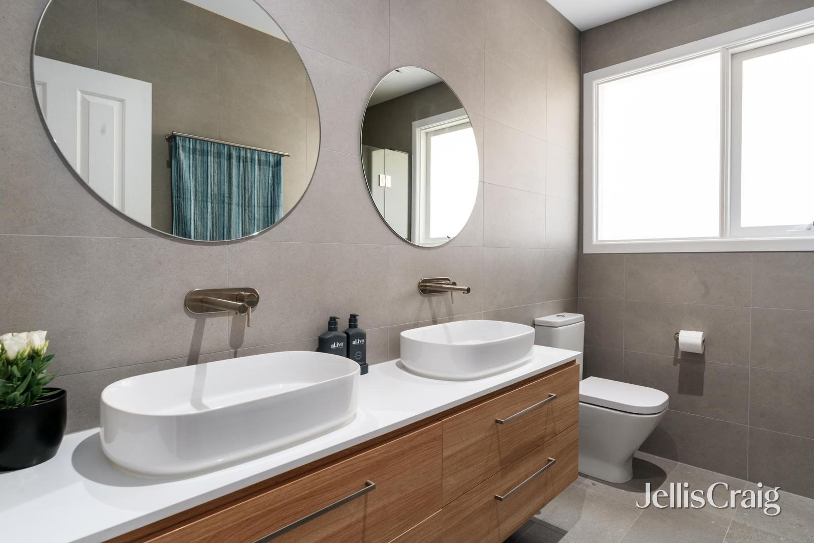 11 Toinette Court, Doncaster&nbsp;East image 6