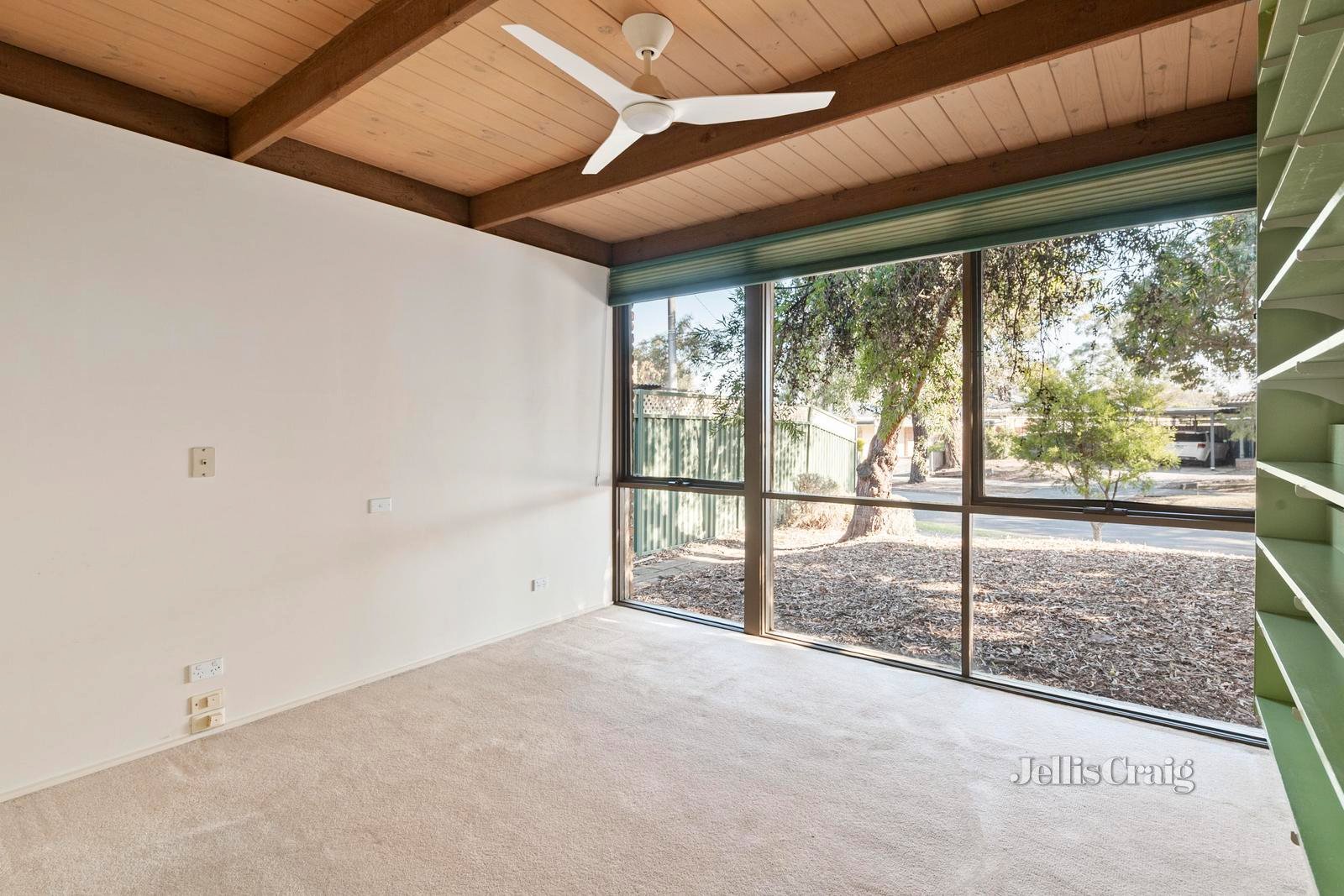 11 Toolimerin Avenue, Bayswater North image 7