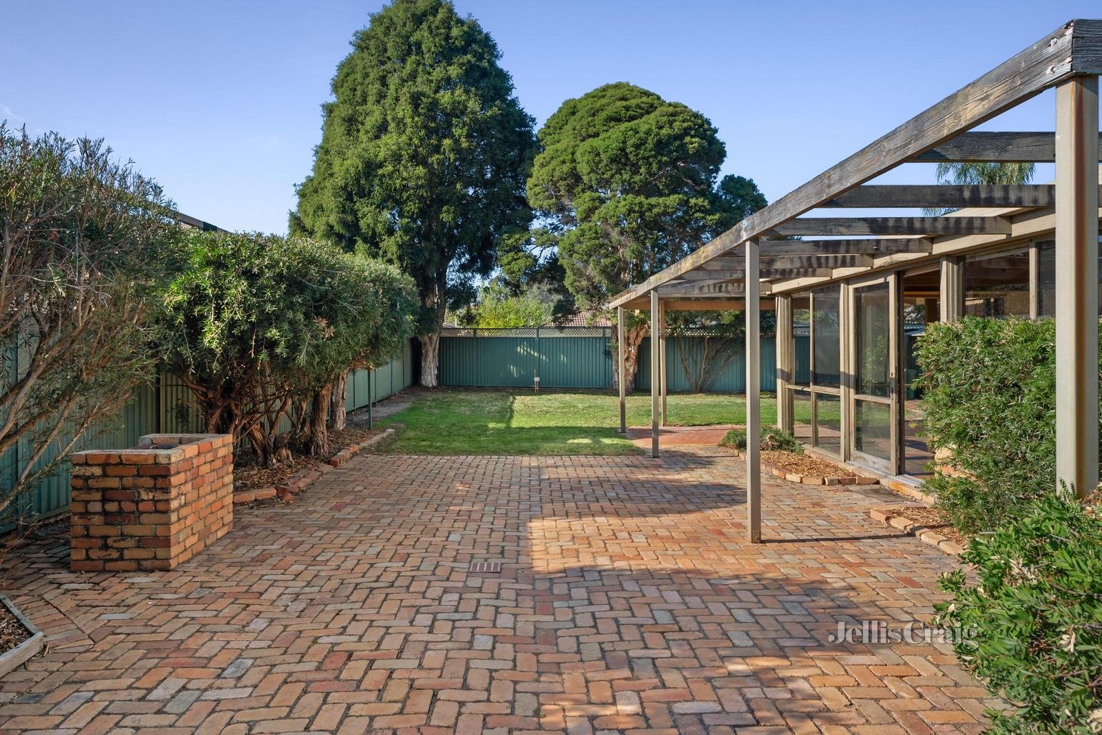 11 Toolimerin Avenue, Bayswater North image 9