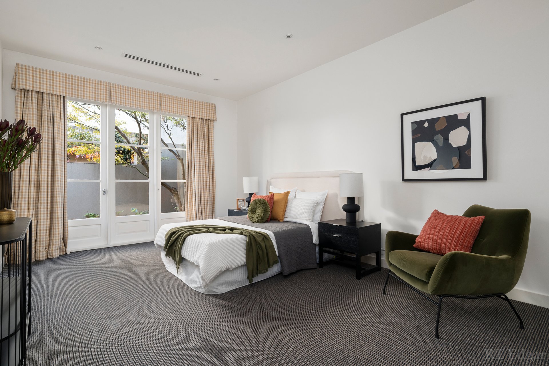 Property Gallery Thumbnail 10